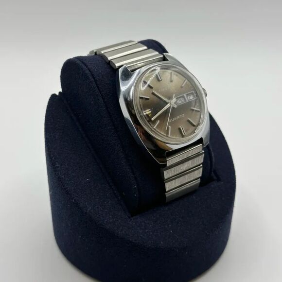 Vintage 70s Timex Quartz Mens Wrist Watch Dyna Beat 40mm - Picture 3 of 7